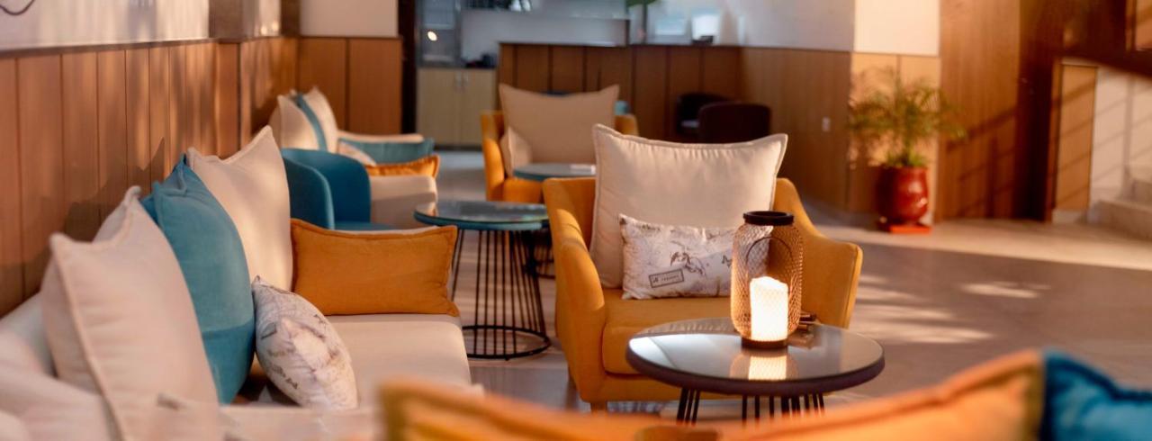 Urban Hotel ヌアクショット エクステリア 写真