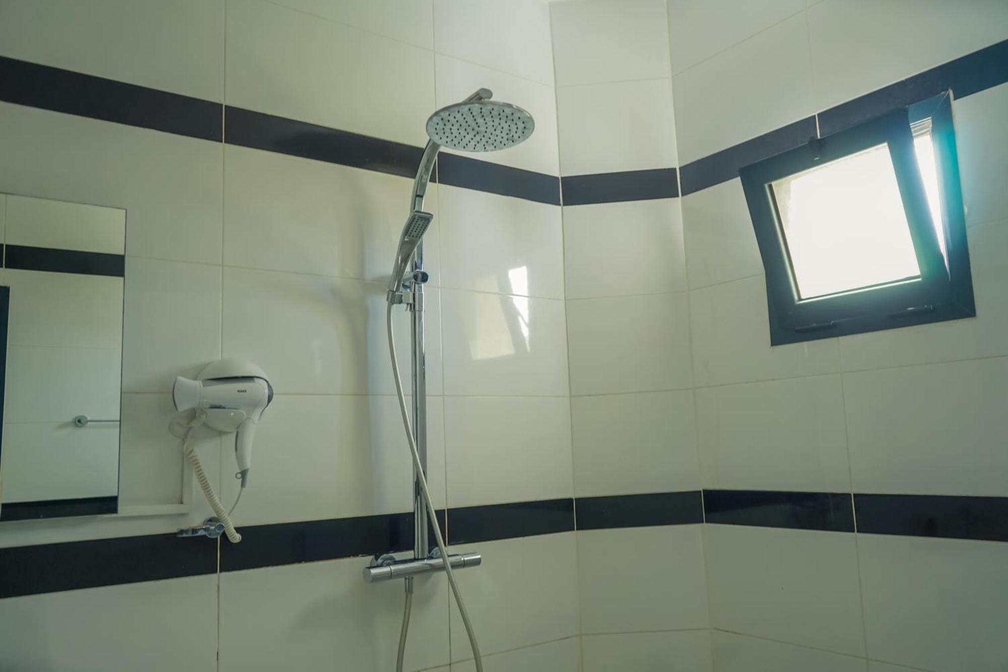 Urban Hotel ヌアクショット エクステリア 写真