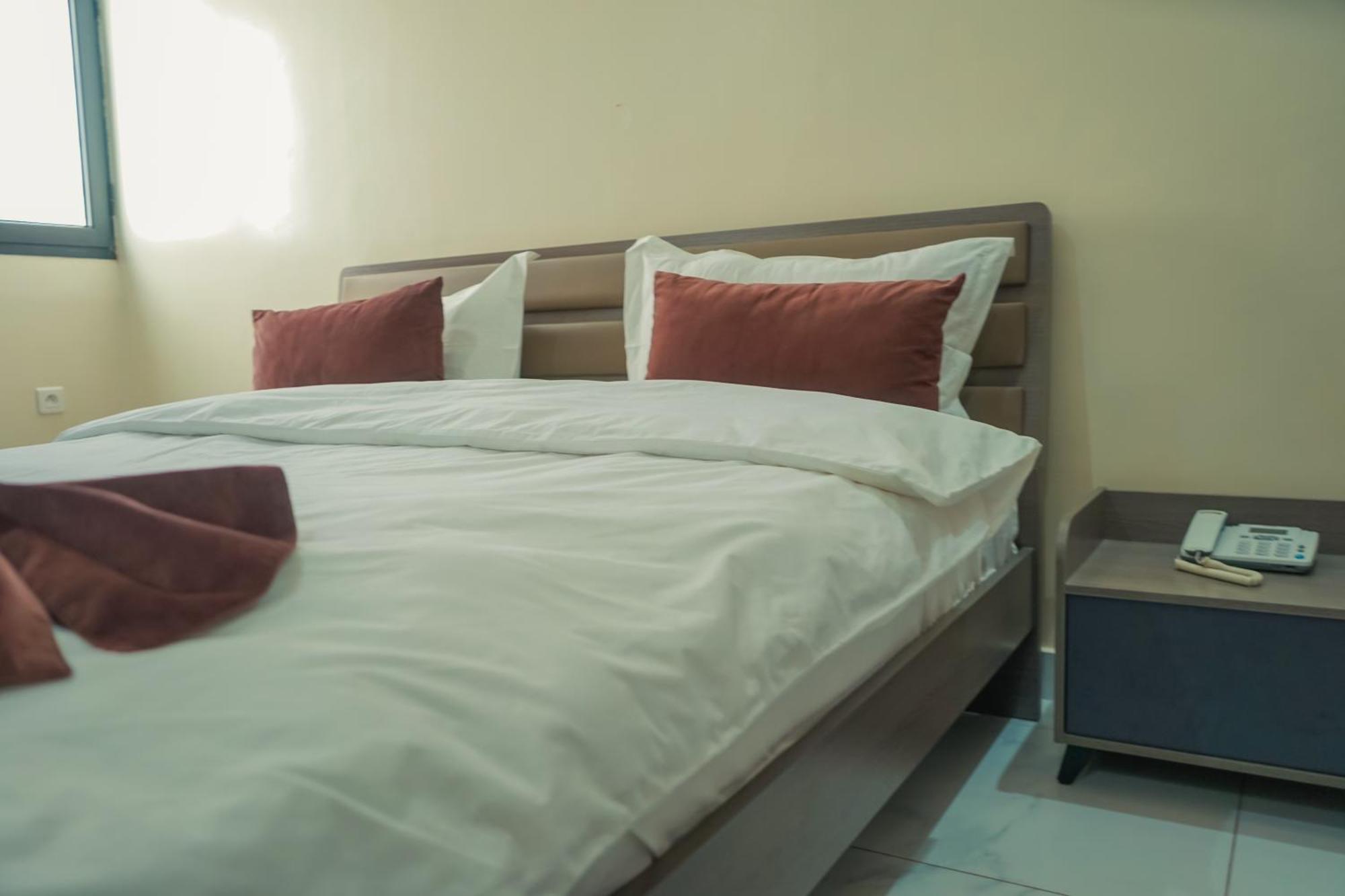 Urban Hotel ヌアクショット エクステリア 写真